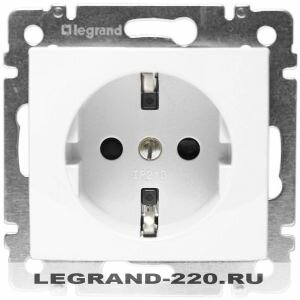 Розетка электрическая, 220 В,со шторками, с заземлением 16А Legrand Valena (Белый) 774421 ― Legrand-220.ru