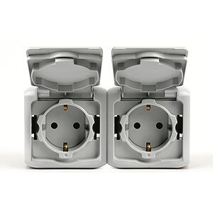 Розетка с заземлением и шторками IP-44 Legrand Quteo (Серый) 782353 ― Legrand-220.ru