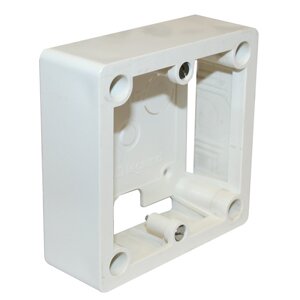 Коробка накладная Legrand Летен 100х100 открытой пр. для розетки 32А, 400V ― Legrand-220.ru