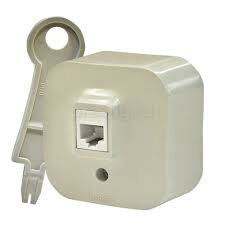 Розетка телефонная Legrand Quteo (Слоновая кость) 782244 ― Legrand-220.ru
